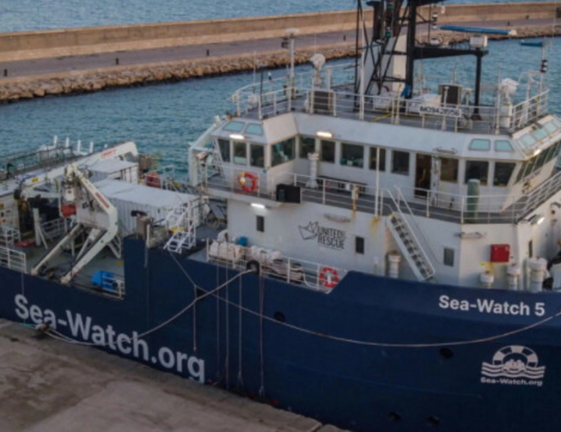 Sea Watch, il governo smentisce Bonelli & Co: "Le leggi si rispettano", poi questi numeri