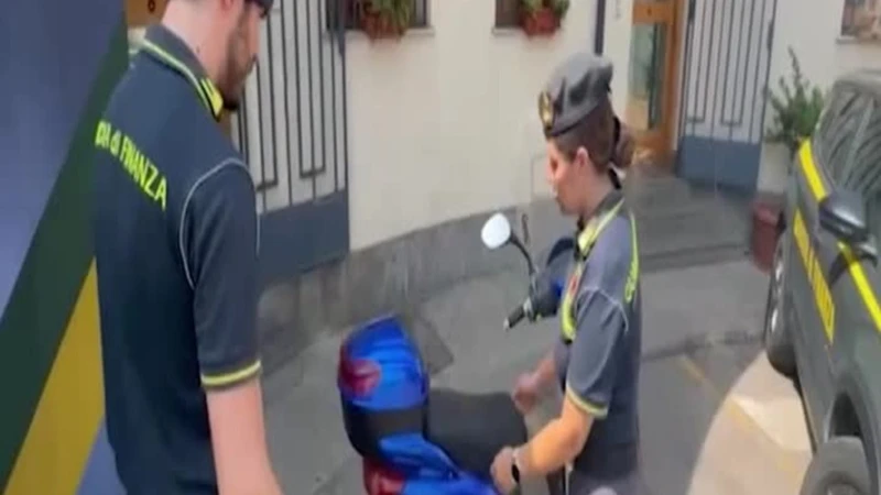 https://media.liberoquotidiano.it/35ndrlNpeZ9XDoRQbq_wfrzatReNdreZX5zHEamCke0/width:800/quality:90/aW1hZ2VzLzIwMjYvMDcvMzAvMDk0MTQxMTQ2LTFiNzBkM2E3LTgxMjctNGRhMi1hOTQzLWY5ZTZiZDBlY2M4Yy5qcGc.webp