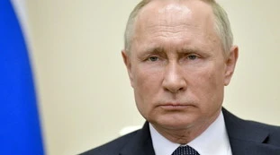 Vladimir Putin, la truffa da 13 milioni di euro allo zar: la mossa suicida del dentista e della sua amante
