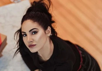 Giulia De Lellis umiliata all'aeroporto: "Lei non sa chi sono io", l'ha presa malissimo