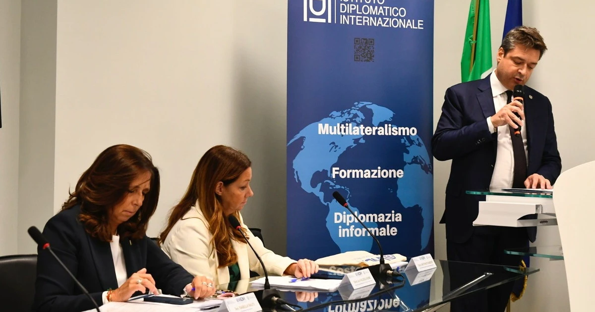 Donne sempre più costruttrici di pace: "Fondamentale il loro ruolo contro la guerra"