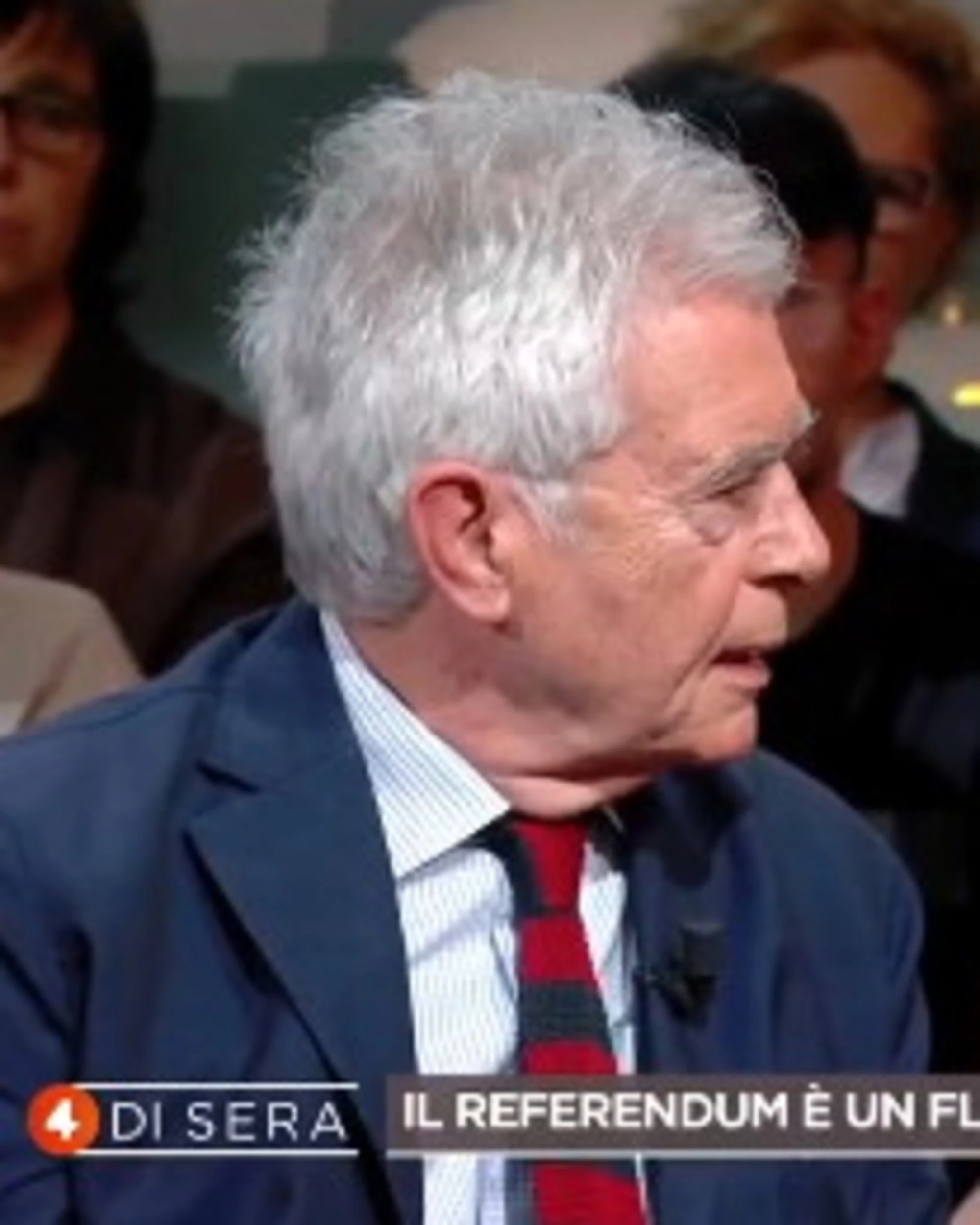 4 di sera, Claudio Martelli zittisce Scuderi: "Lo capisce che è una scemenza?"