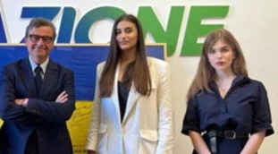 Carlo Calenda: "Ecco le tirocinanti ucraine". E si scatena il delirio...