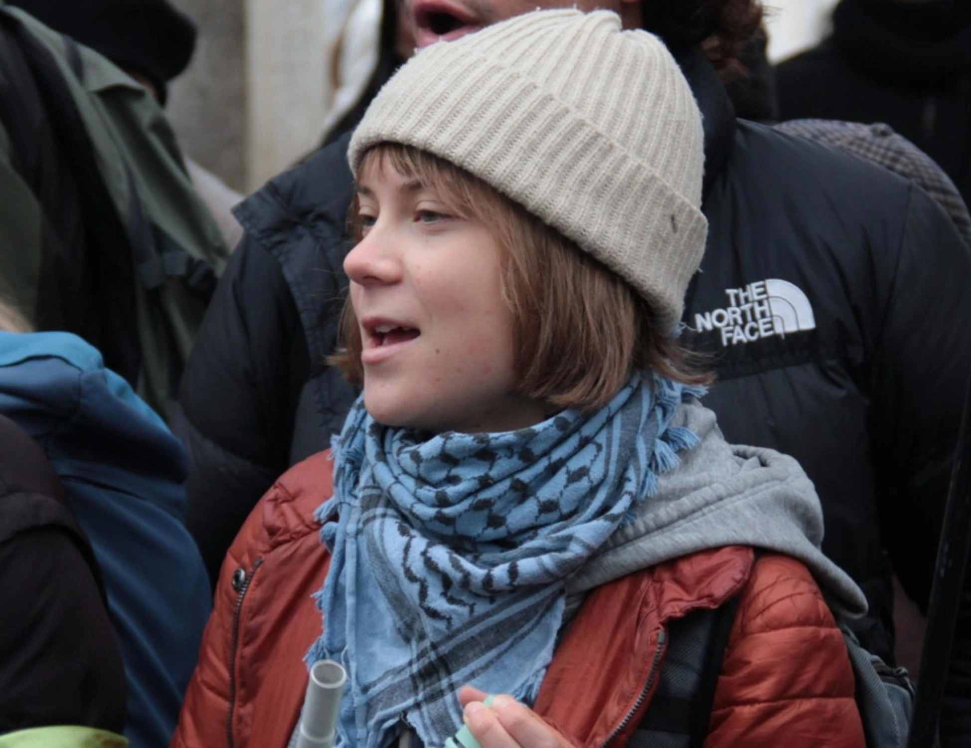 Greta Thunberg, Canal Grande tinto di verde: indagata insieme a 36 attivisti