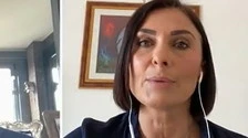 Alessandro Sallusti a L'aria che tira contro Alessia Morani: "Date 600 euro poi ne chiedete 900, allora va a quel paese"
