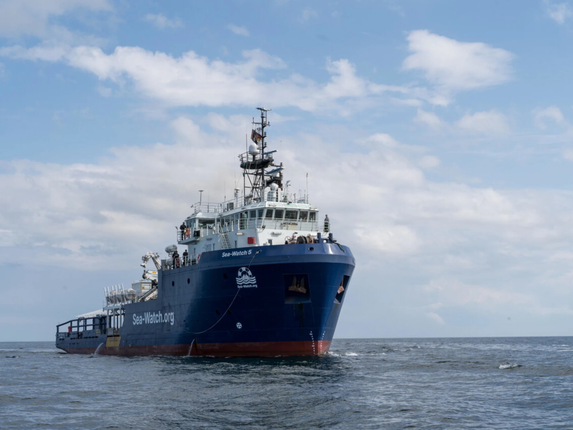 La Sea Watch ignora l'ordine del Viminale: "Non abbiamo più benzina"