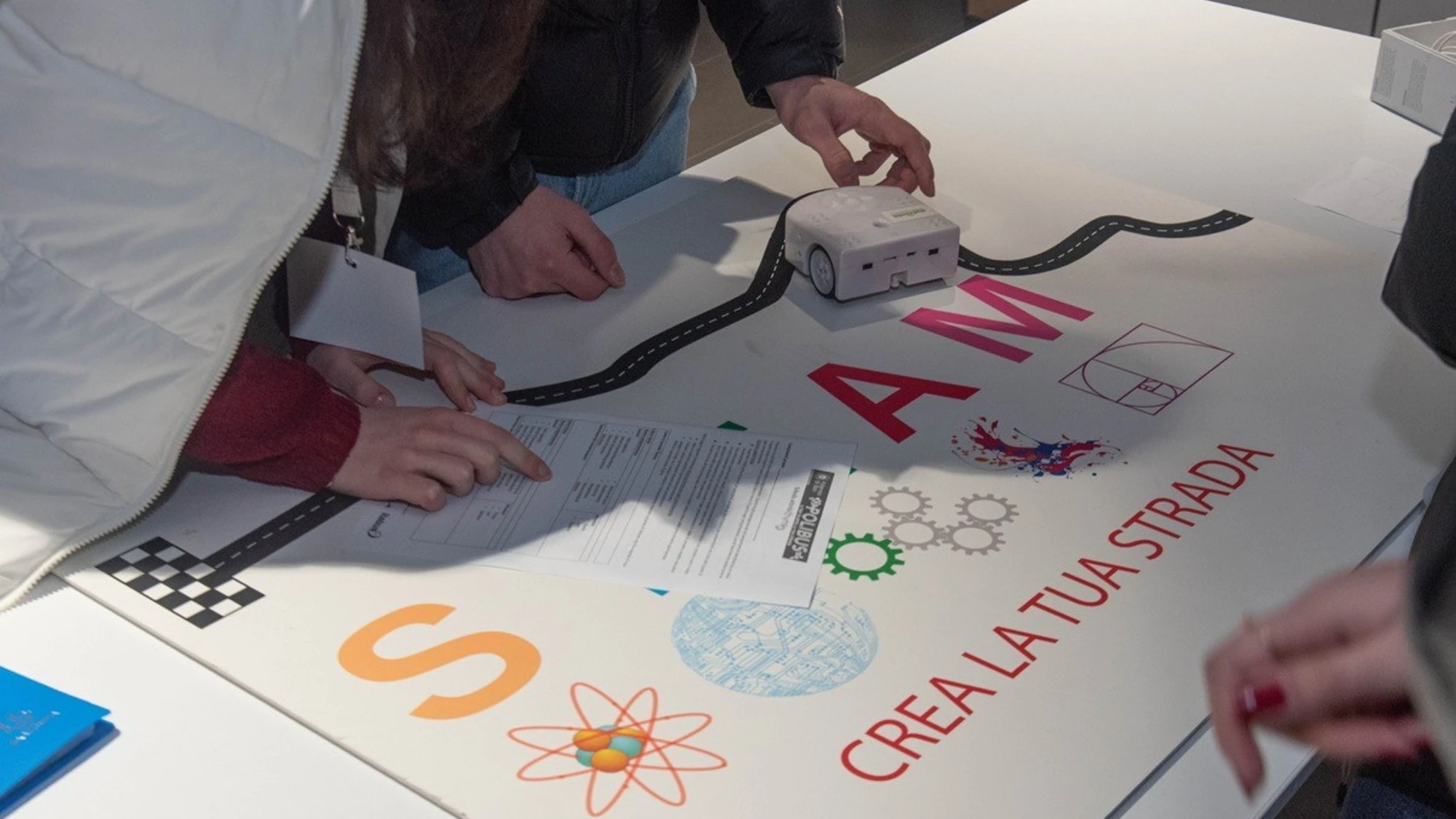 Il PoliBus di Itabus tra Puglia e Basilicata per orientare i giovani alle STEM