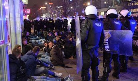 Polonia, scarcerati gli ultimi 12 tifosi laziali