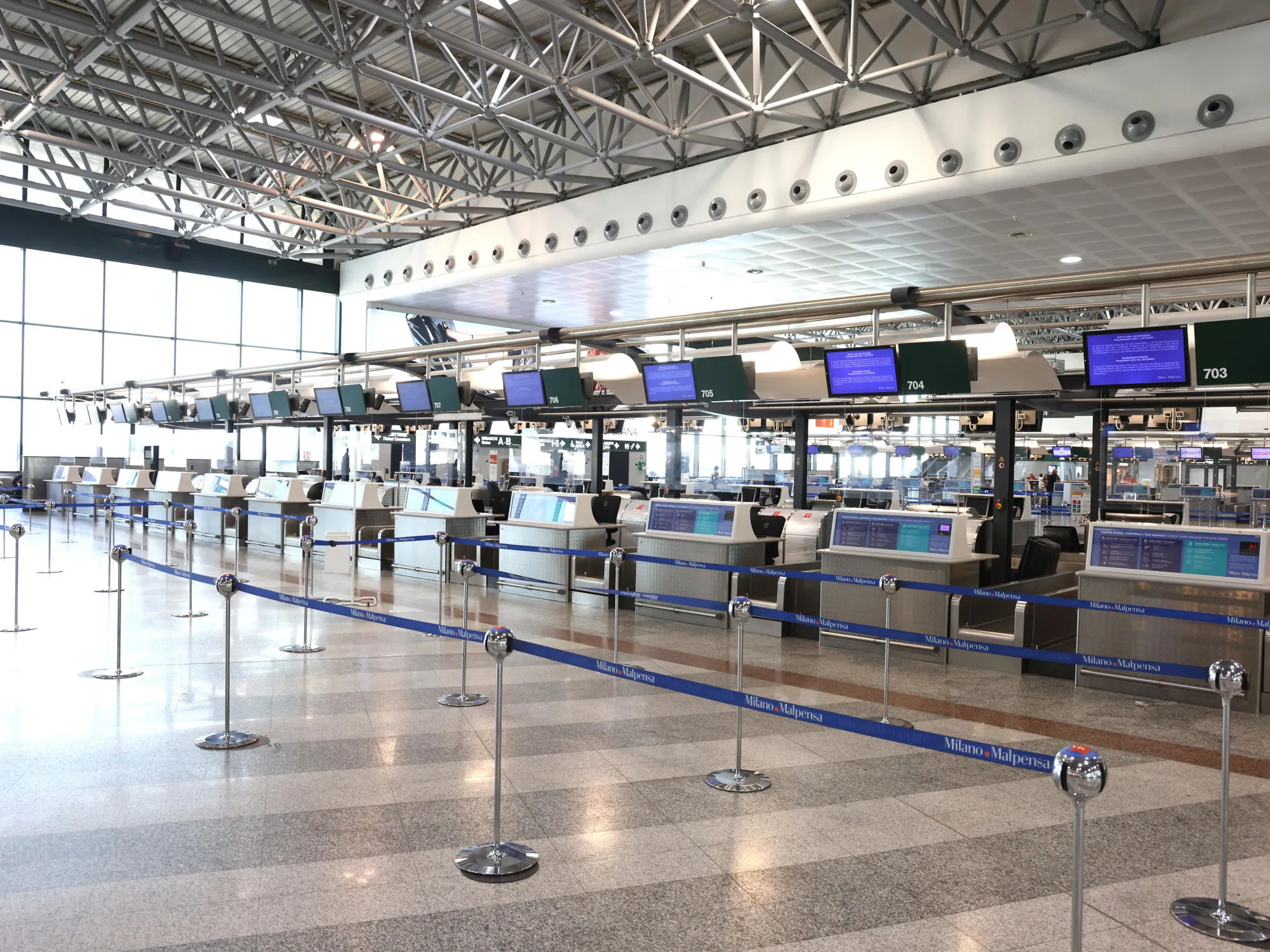 Leggi l'articolo: Malpensa cambia nome: dal 25 settembre sarà "Aeroporto Berlusconi". Sinistra è in tilt