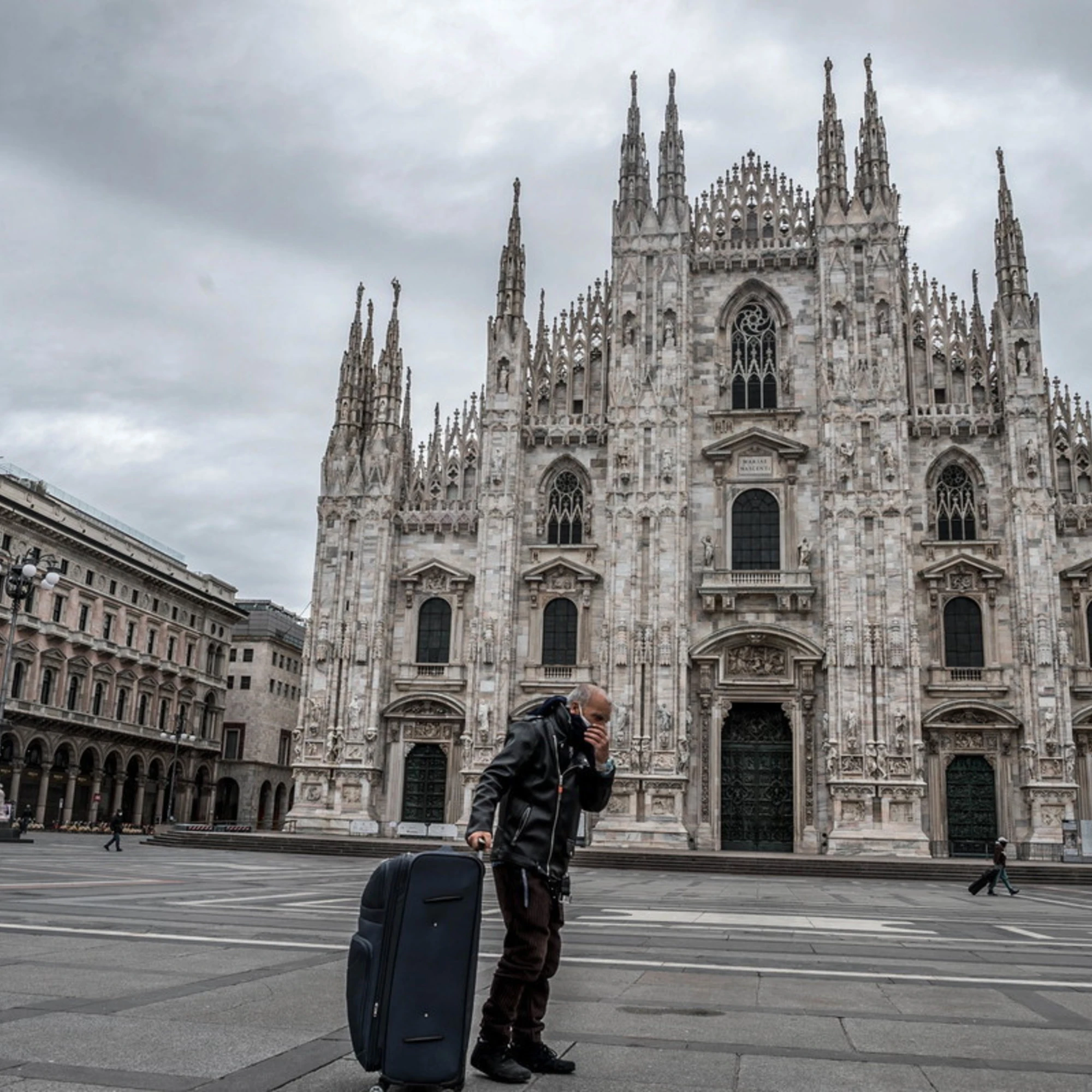 Un senzatetto a Milano