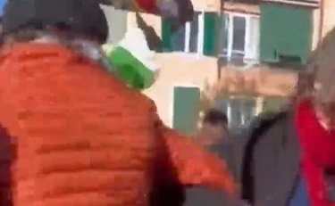 FdI contro Francesca Albanese: "Non ballare, chiedi scusa"