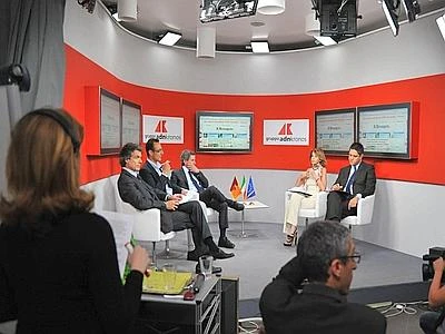 Imu, lavoro e traffico. Sfida per Roma tra Alemanno, De Vito e Marchini