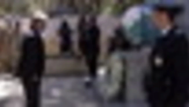 Guterres depone fiori sul monumento dedicato ai caschi blu a Cipro