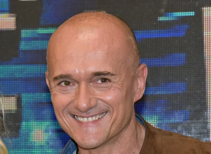 Alfonso Signorini, pugnalata ad Alessia Marcuzzi: va da Fazio contro l'Isola dei famosi