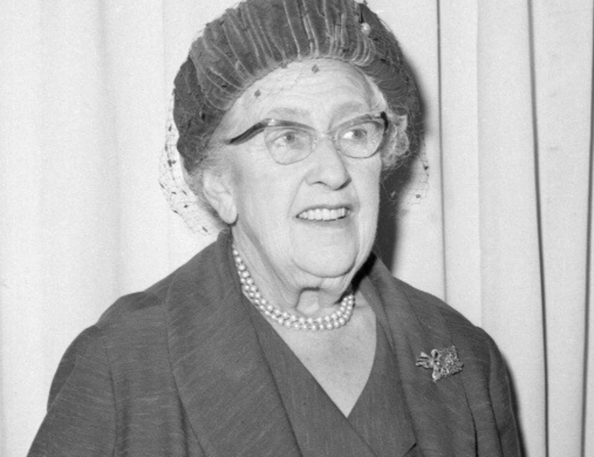 Agatha Christie? Infermiera, moglie, archeologa e surfista: mille vite in una