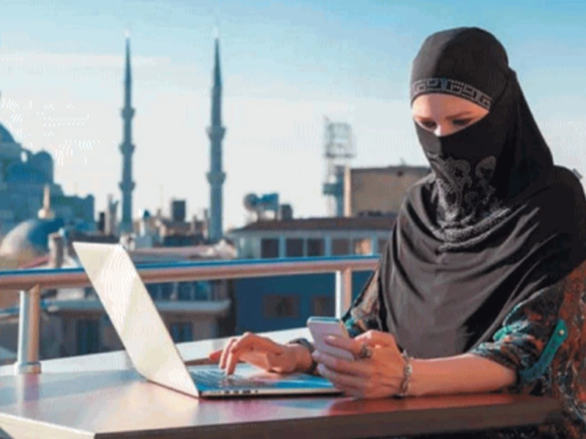 Se l’intelligenza artificiale si mette il velo