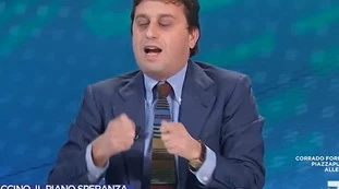 David Parenzo contro Luca Zaia: "Una truffa sui vaccini". L'attacco al governatore per difendere l'Europa, ma qulcosa non torna