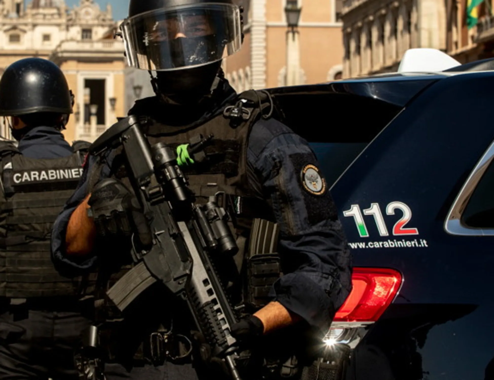 Leggi l'articolo: Perugia, arrestato un 17enne: come voleva fare una strage