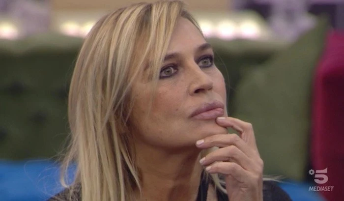 Grande Fratello Vip, adesso è dramma: la rissa non basta, Ilary Blasi stracciata da L'Allieva su Rai 1