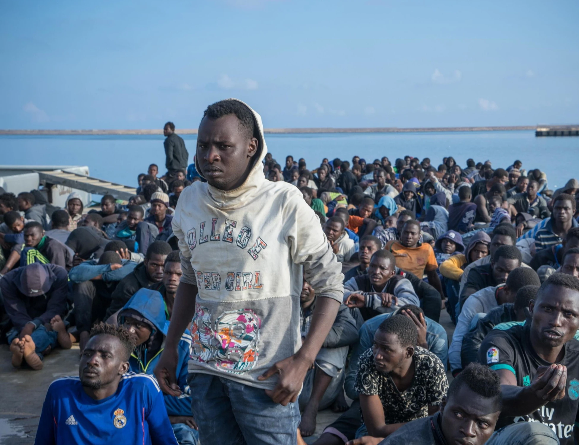 Ravenna, falsi certificati salva-migranti: le toghe accusano la sinistra