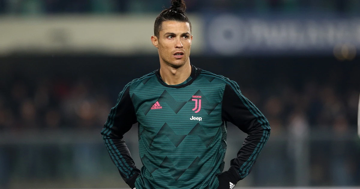 Cristiano Ronaldo, paura coronavirus: Juventus lasciata lunedì, fuga in Portogallo. Fiutato il contagio?