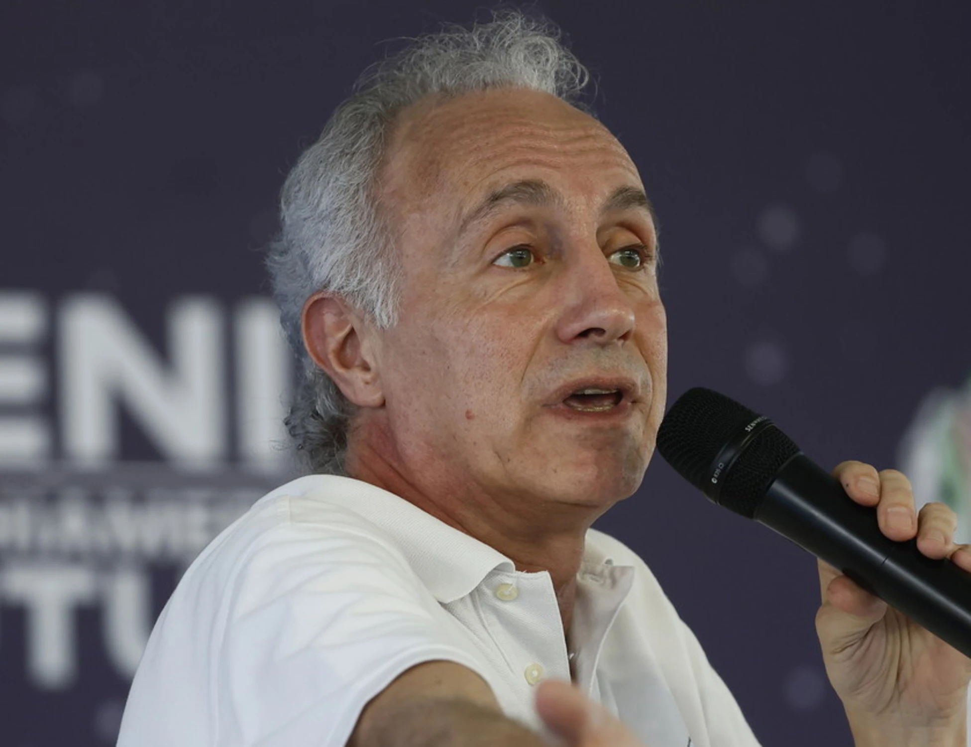 Giorgia Meloni, il delirio sul "Fatto Quotidiano": "Chi la vota ha il cervello rettiliano"