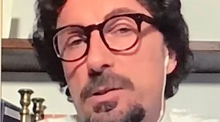 Danilo Toninelli, Alessandro Sallusti: "Tontolone, esulta contro i Benetton come un ubriaco molesto"