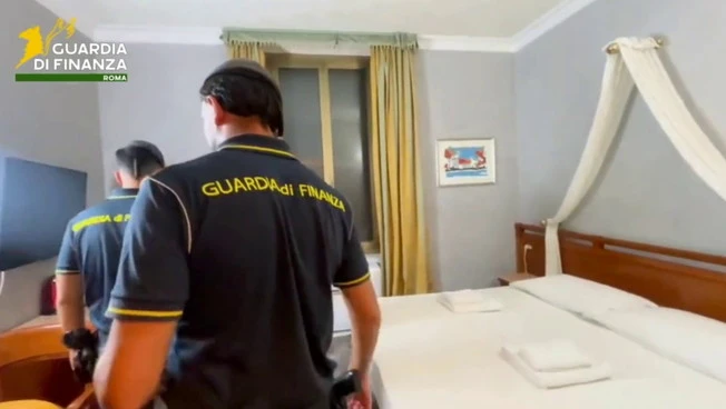 Strutture ricettive abusive a Roma, sanzioni per oltre 120 mila euro
