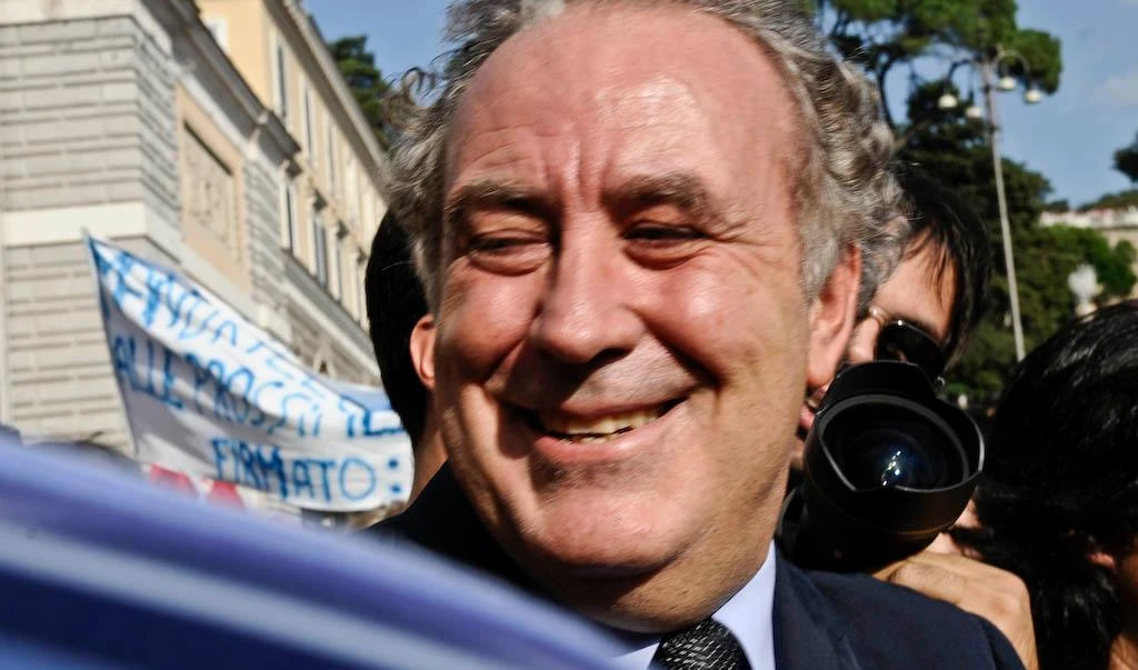 Compagni, Santoro v'ha fregatoSi tiene i vostri 10 euroa va in onda su Telecom