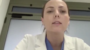 Coronavirus, la denuncia della dottoressa: "Tamponi solo ai vip anche senza sintomi. Sconfortante"