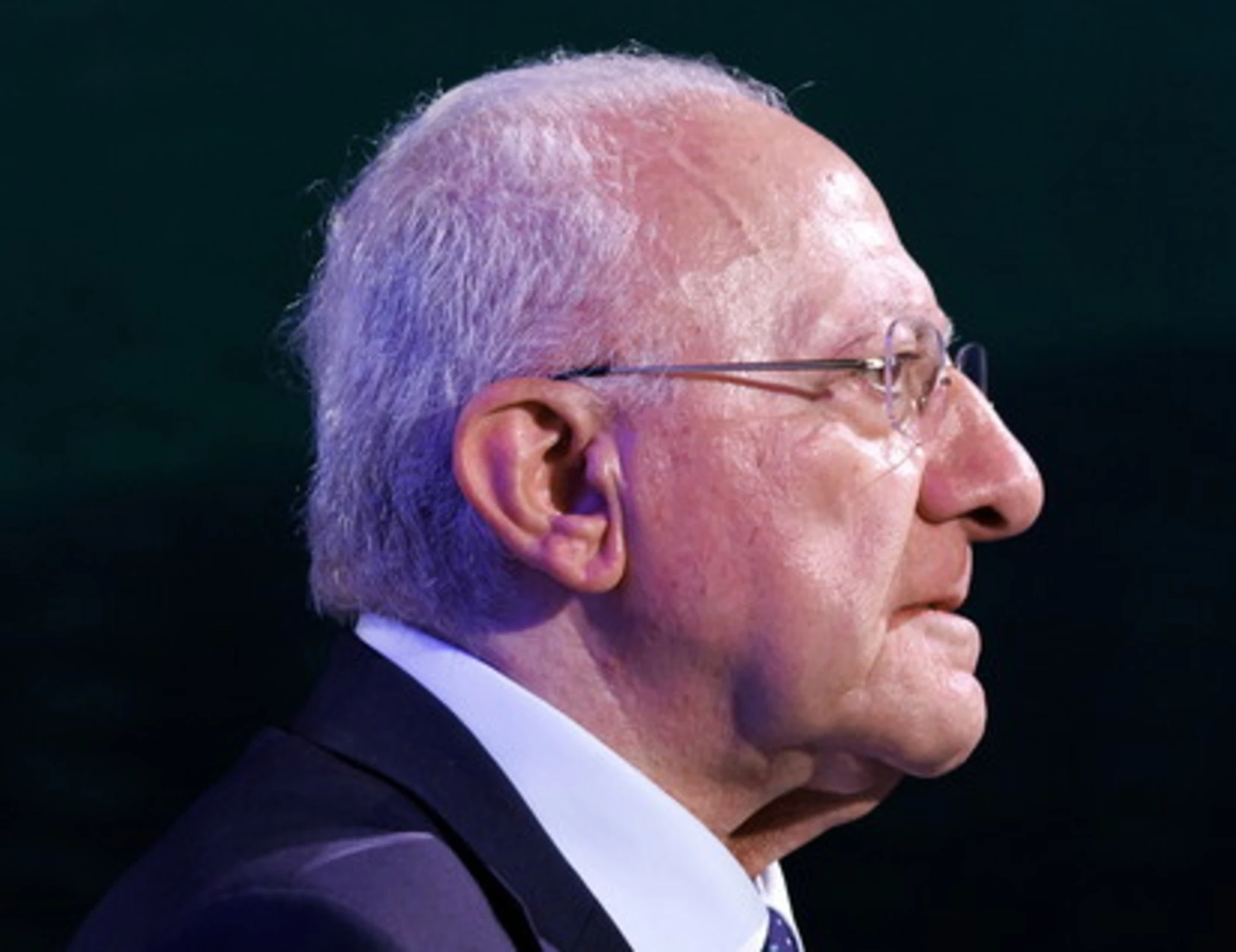 Vincenzo De Luca contro i maranza: "Una manganellata tra capo e collo non si dimentica"