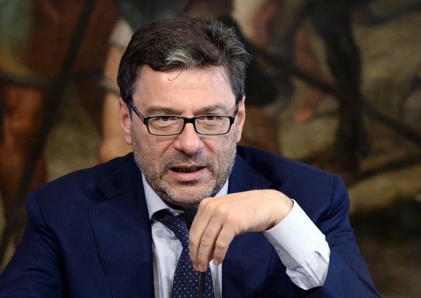 Giancarlo Giorgetti e Nicola Zingaretti, via alla trattativa sulla legge elettorale alle spalle del M5s