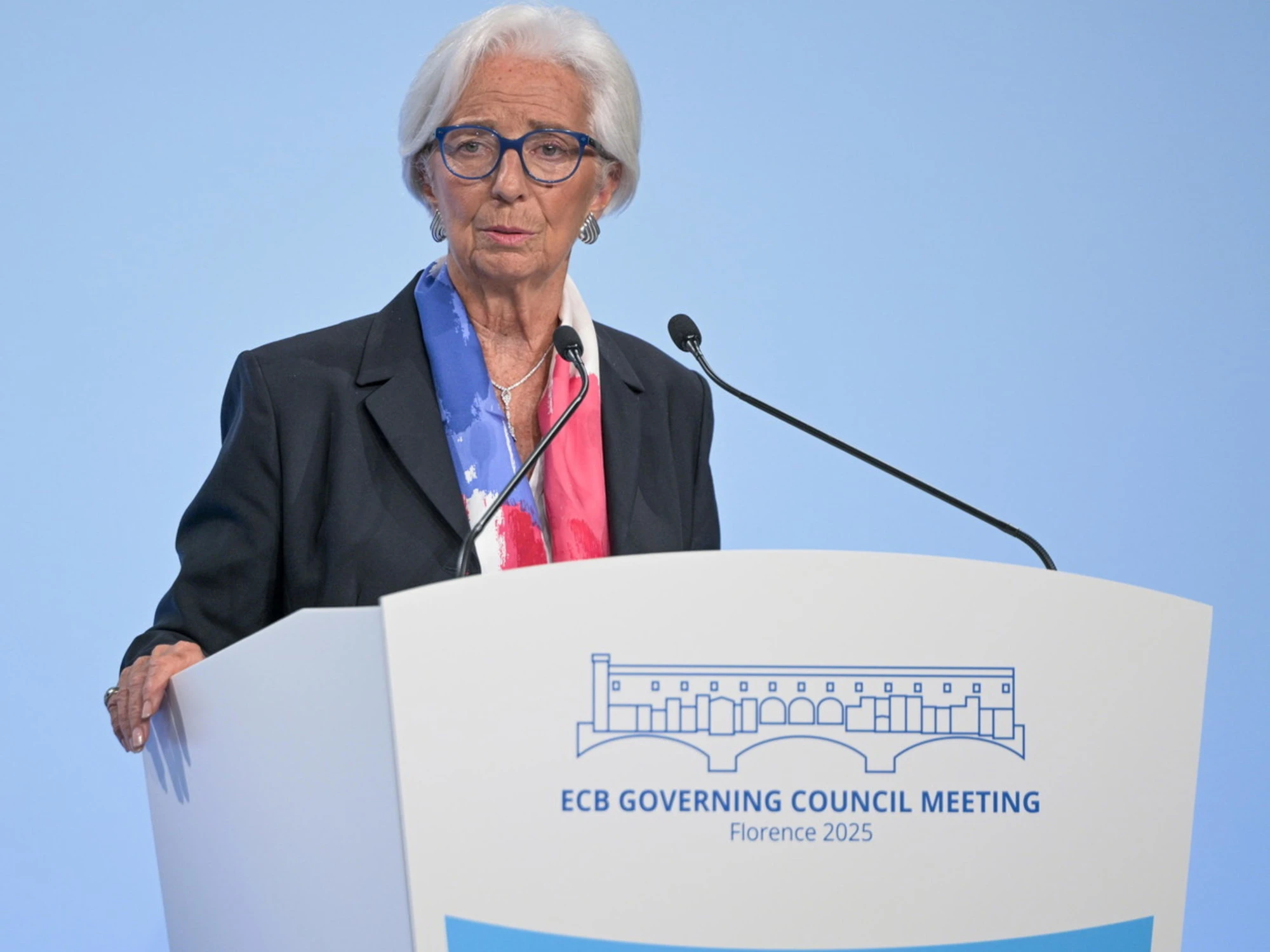 Bce, riunione d'urgenza: minaccia-IA, le banche possono collassare?
