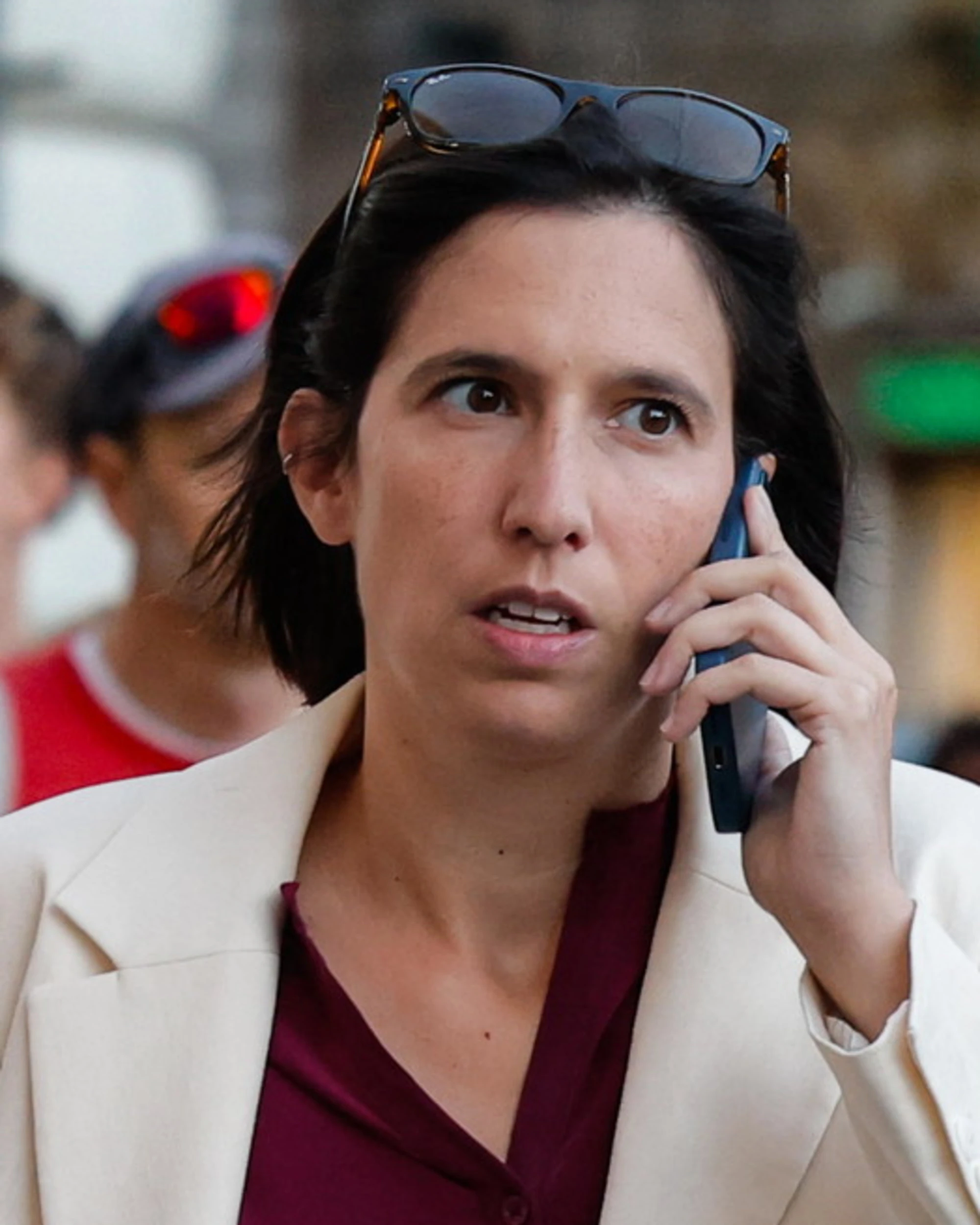 Elly Schlein, le epurazioni: espelle chi si candida con Decaro