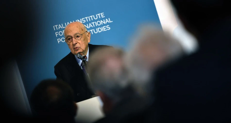 Giorgio Napolitano, il suo appello: "Situazione difficilissima, agire con responsabilità nell'interesse generale"