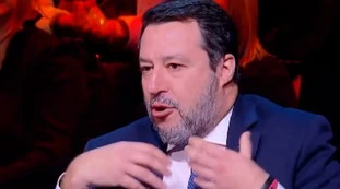 Dritto e Rovescio, lezione di Salvini a Geolier: "Droga nei testi? È m***"