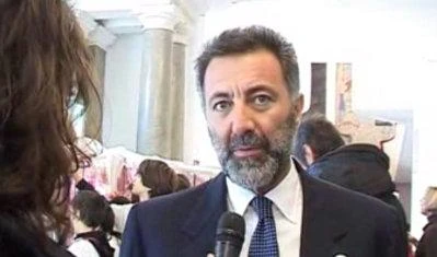 Barbareschi aggredisce le Ieneruba iphone e si barrica sul set