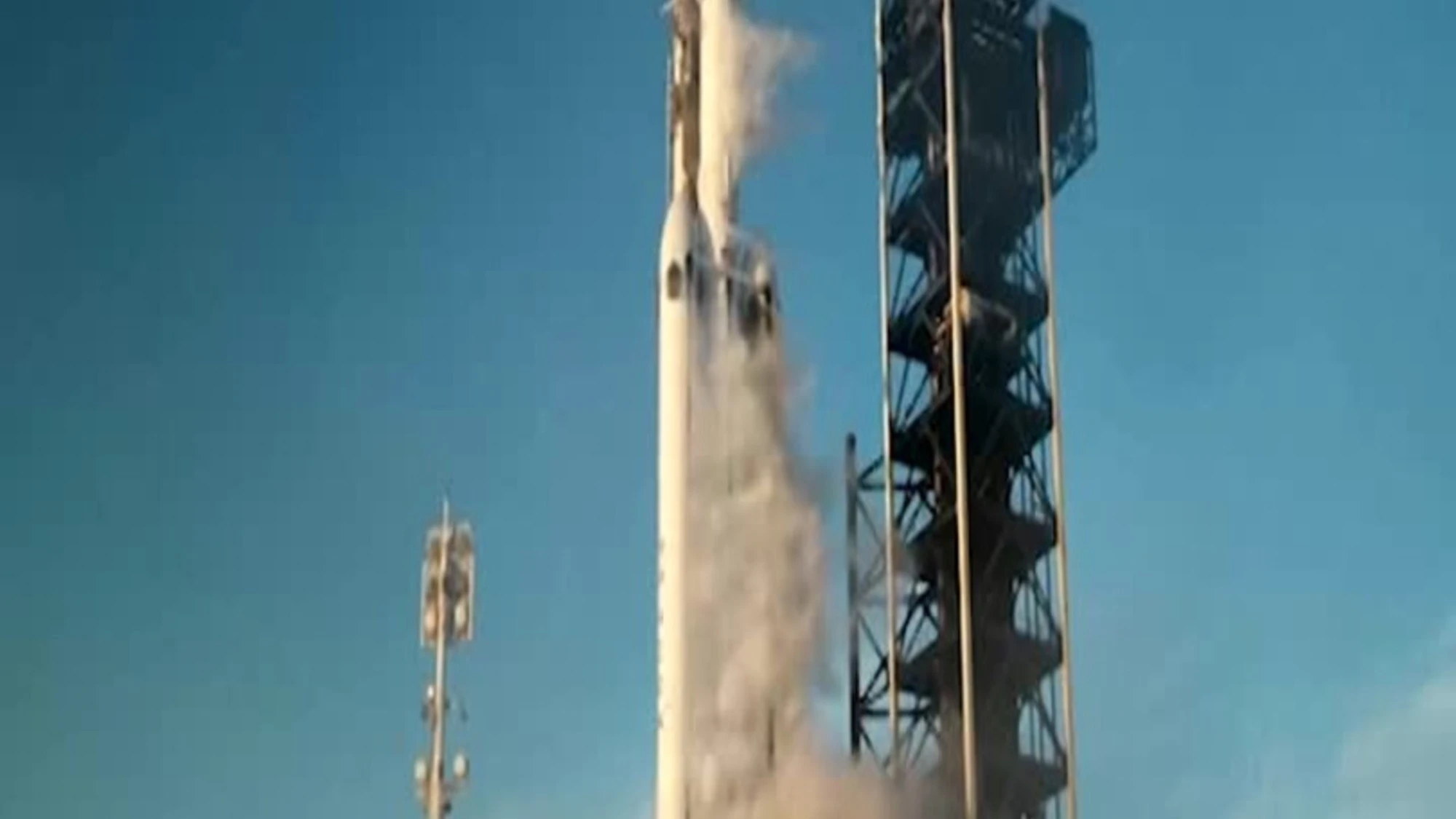 Spazio, Nasa lancia nuovo telescopio per esplorare universo nascosto: la partenza dal Kennedy Space Center