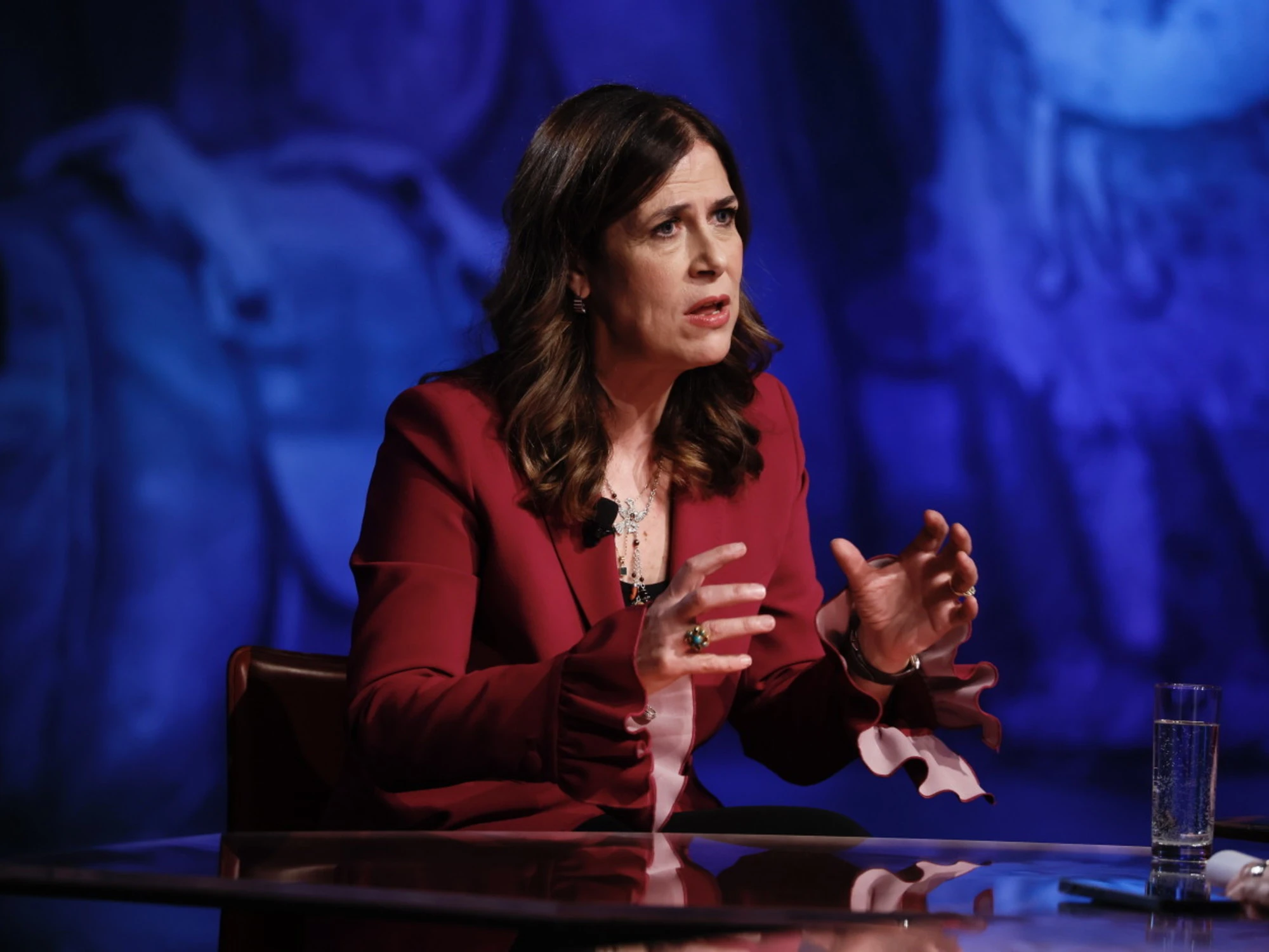 Alessandra Todde sconcertante su Delmastro: "Ci voleva caienna d'Italia"