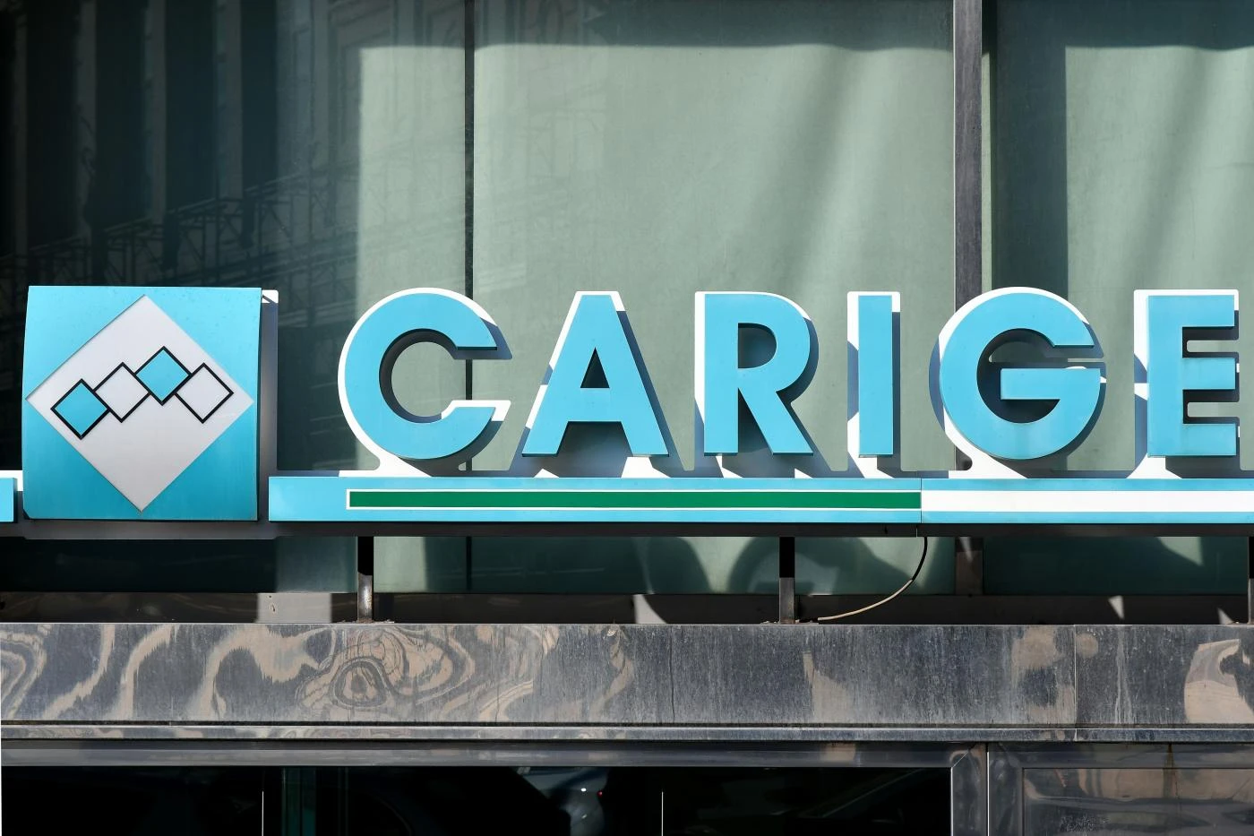 Carige commissariata dalla Bce, Giuseppe Conte: "Dal governo non un euro alle banche"