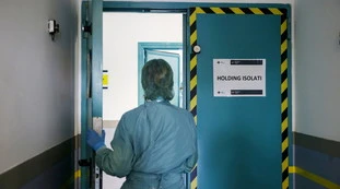 Coronavirus, bollettino 27 maggio: 4mila positivi e 171 decessi. Tasso di positività sotto il 2% per il terzo giorno di fila