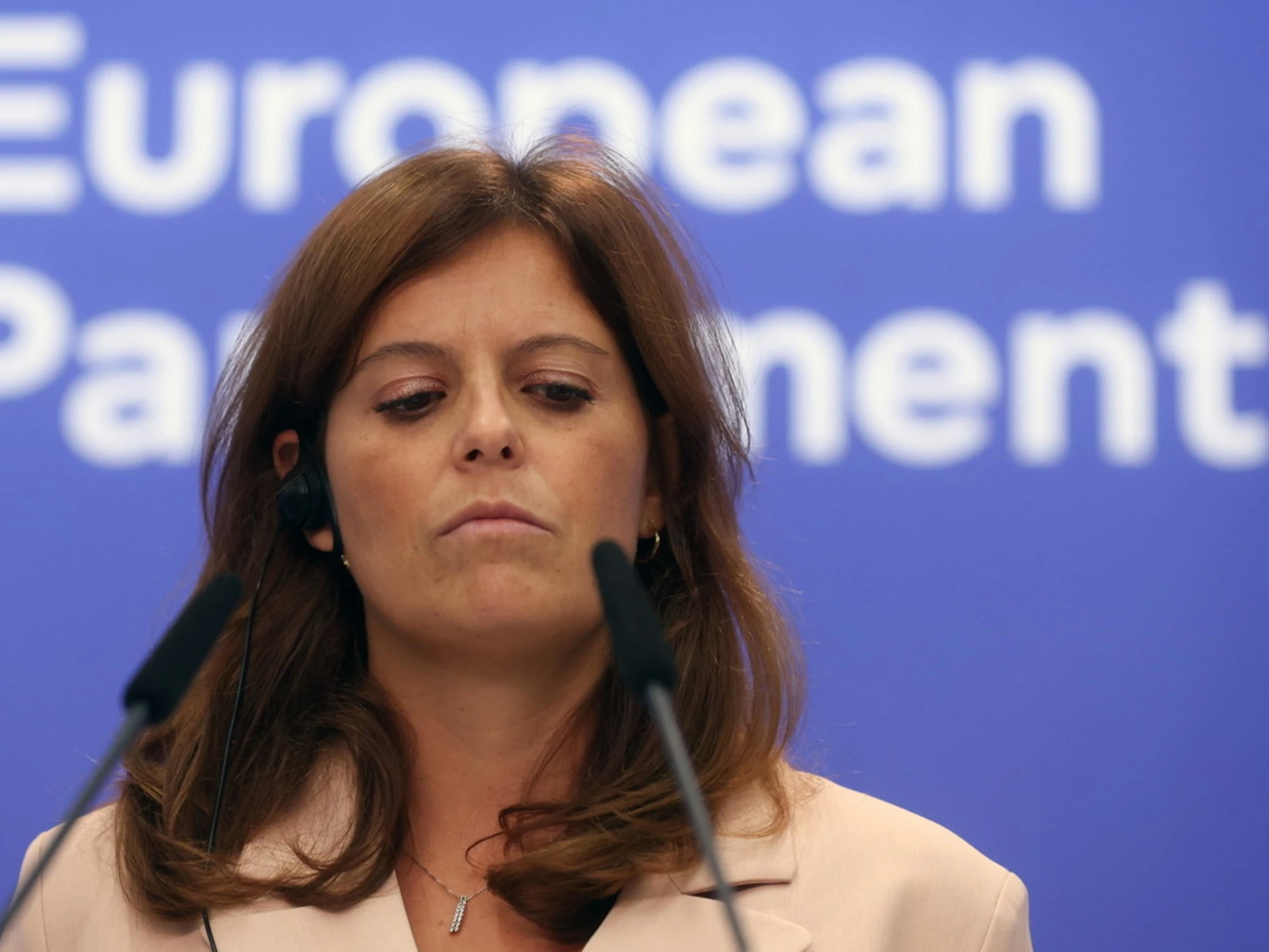 Salis va a festeggiare la nuova occupazione