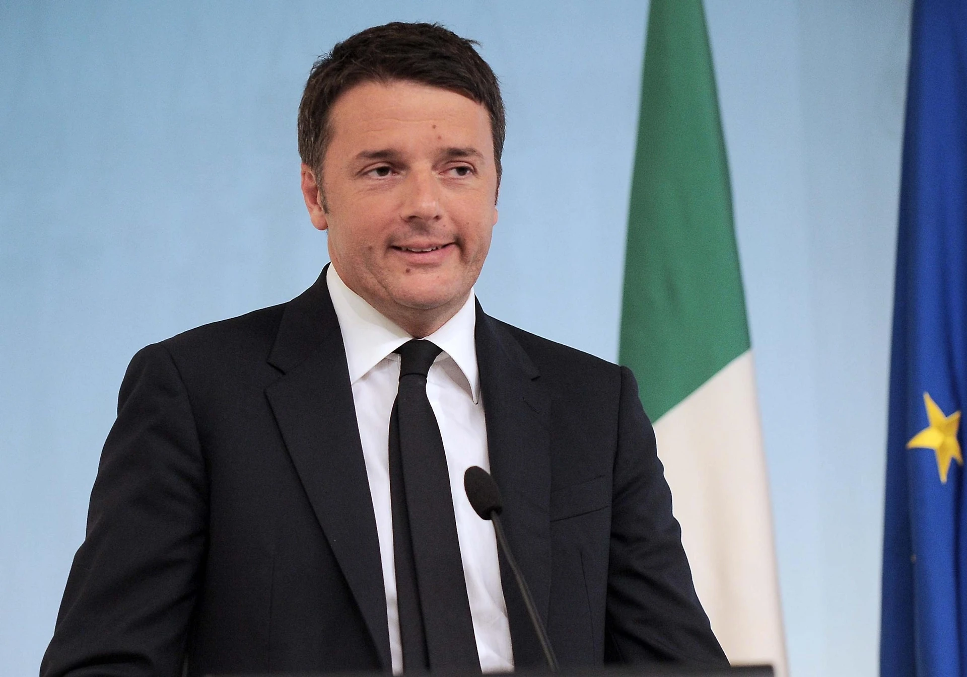 Salva la banca dei ricchi di Firenze. Il favore di Renzi ai paperoni