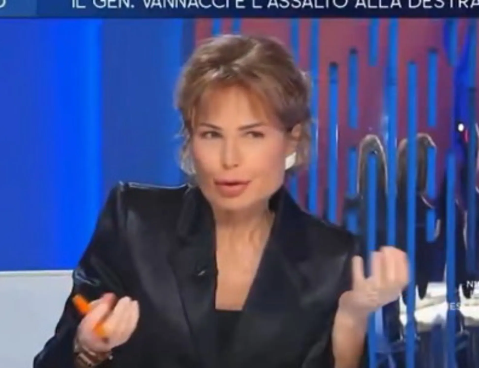 "Una romena che nel 2001...": Lilli tocca il fondo sulla moglie