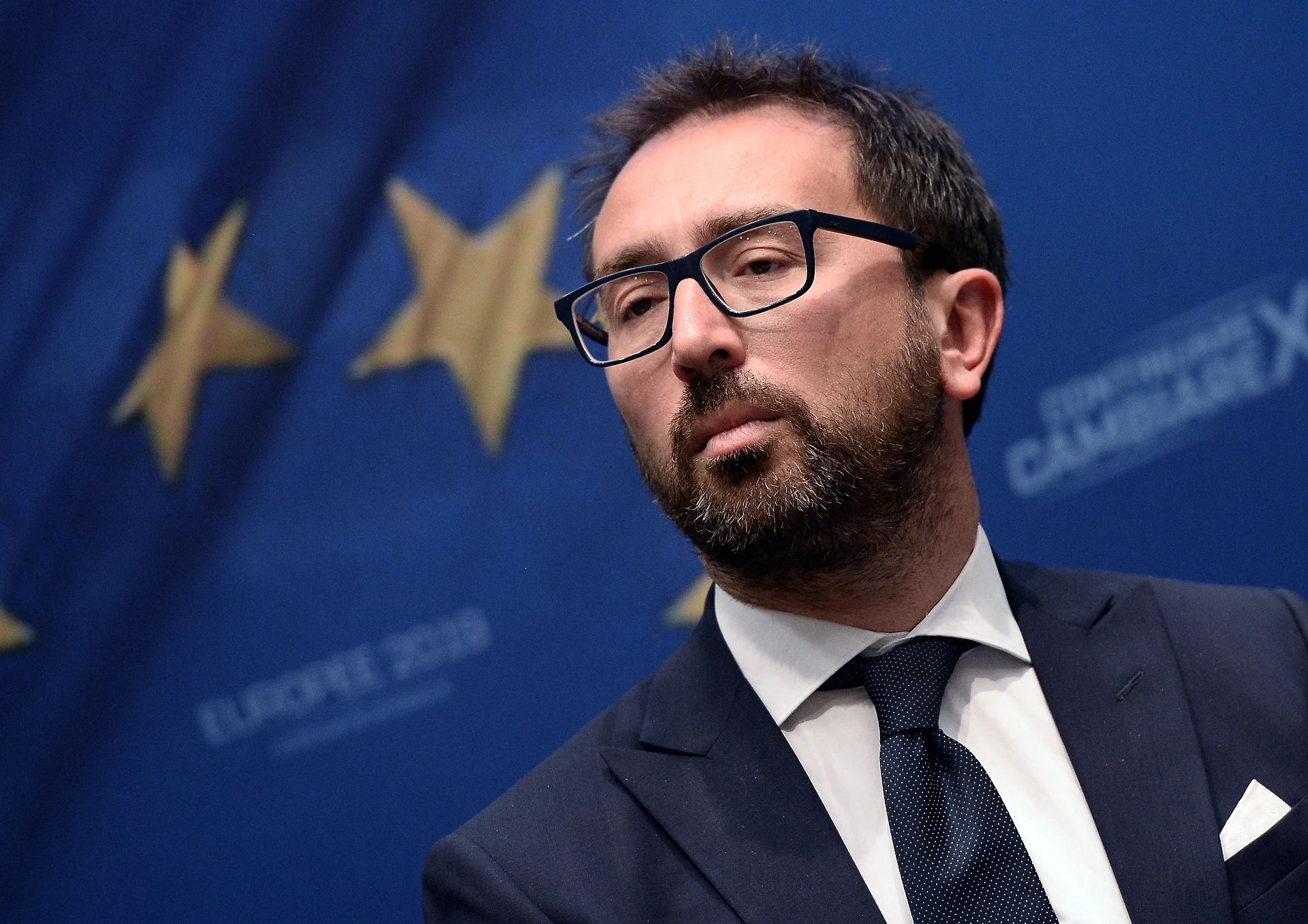 Alfonso Bonafede, il ministro 5 Stelle travolto dalla faida tra giudici si fa umiliare dai suoi "sottoposti"