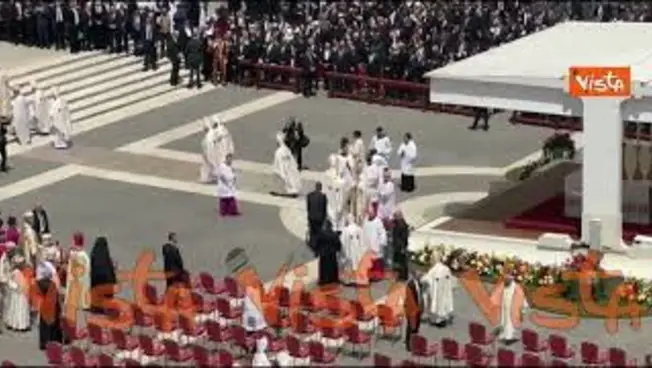 Leggi l'articolo: Addio a Monsignor Ruini, ecco Papa Leone che lo saluta dopo Messa intronizzazione nel 2025
