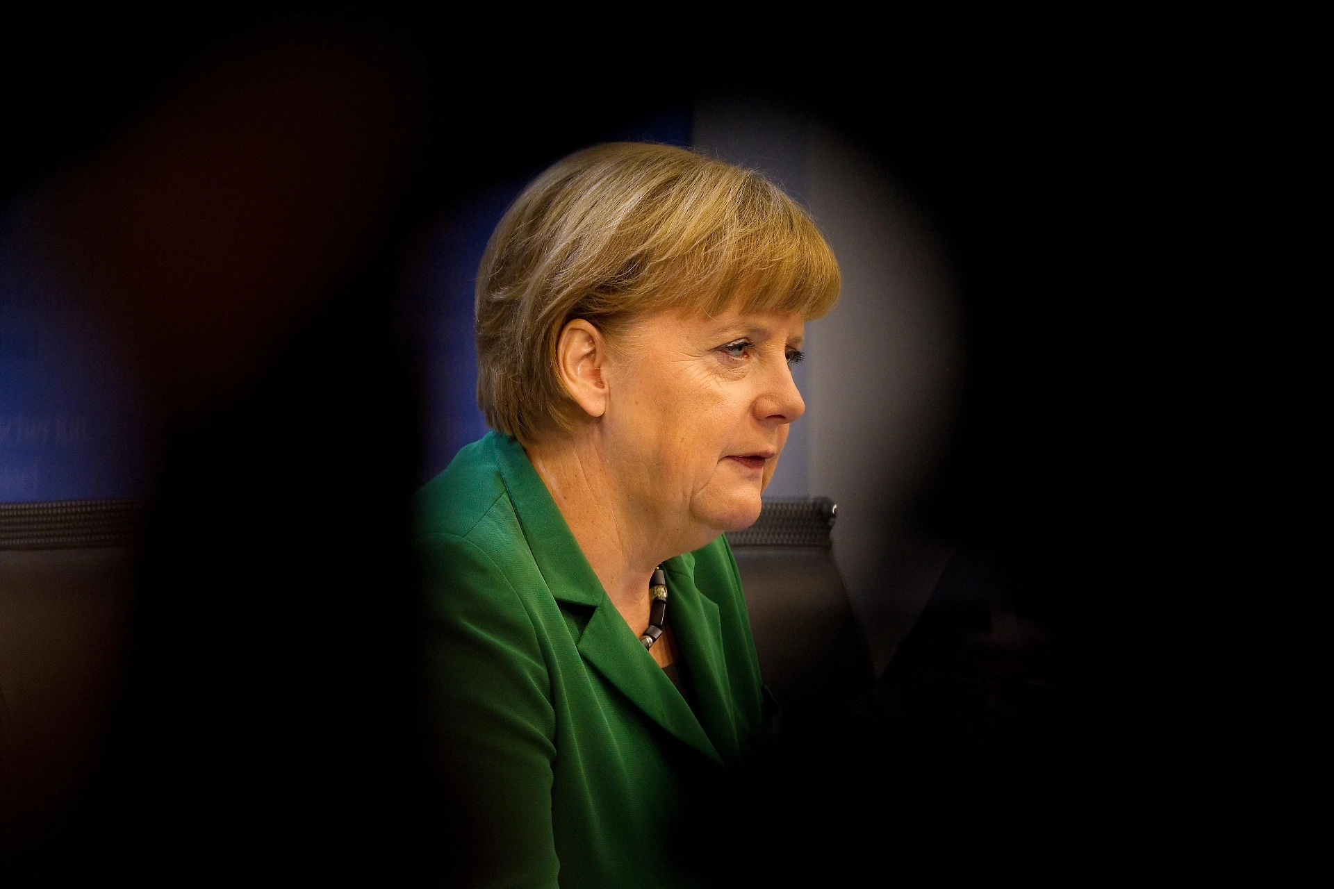 Allarme terrorismo, annullata la partita Germania-Olanda: stadio evacuato per ambulanza piena di esplosivo