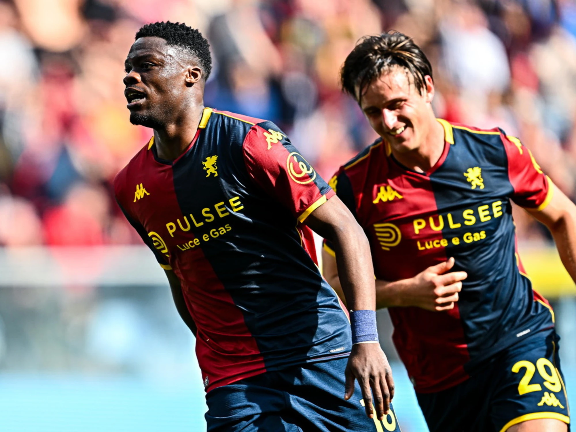 Torino travolto e agganciato dal Genoa: lo sprofondo granata