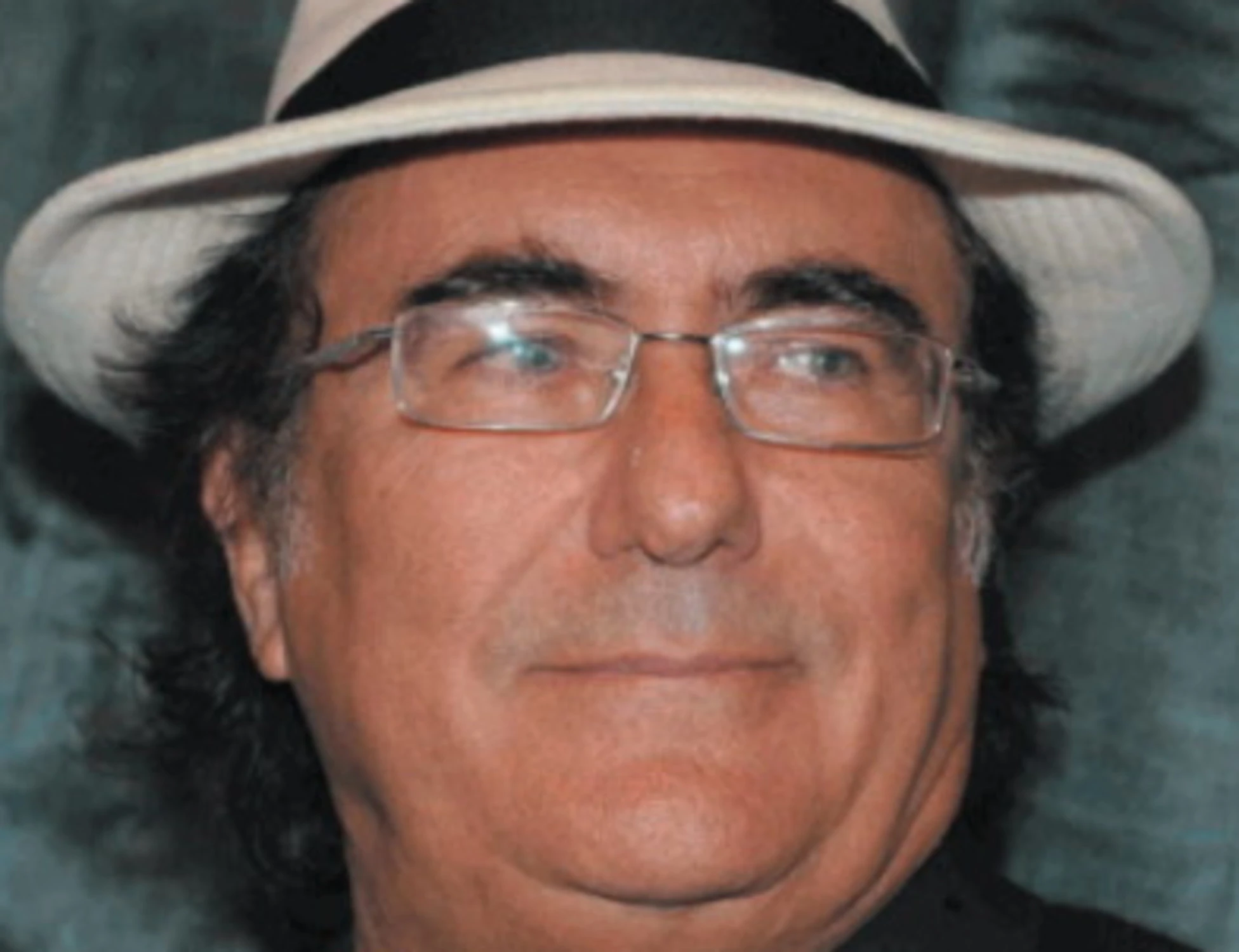 Al Bano, l'affondo: "Sciocco chi non canta con Israele"