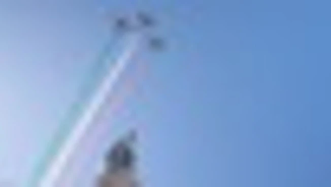 Giornata Unità: Mattarella depone corona, poi le Frecce Tricolori